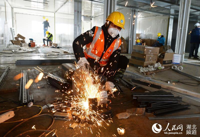 火神山五兄弟为了武汉早日渡过难关咱们顶上去