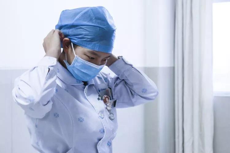 致敬唐县的白衣天使大爱无疆感动无言