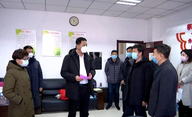 敦化市委书记刘岩智深入一线检查新型冠状病毒感染的肺炎疫情防控工作