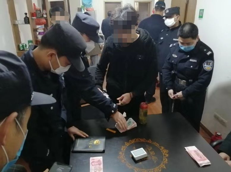 警醒疫情当前聚众赌博池州这些人被处罚拘留