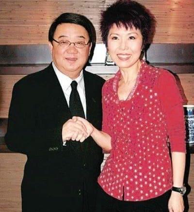 原创前夫黎小田离世后关菊英首现身与一众老戏骨开心聚会破重病传闻