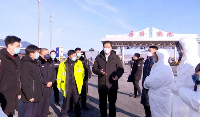 敦化市委书记刘岩智深入一线检查新型冠状病毒感染的肺炎疫情防控工作