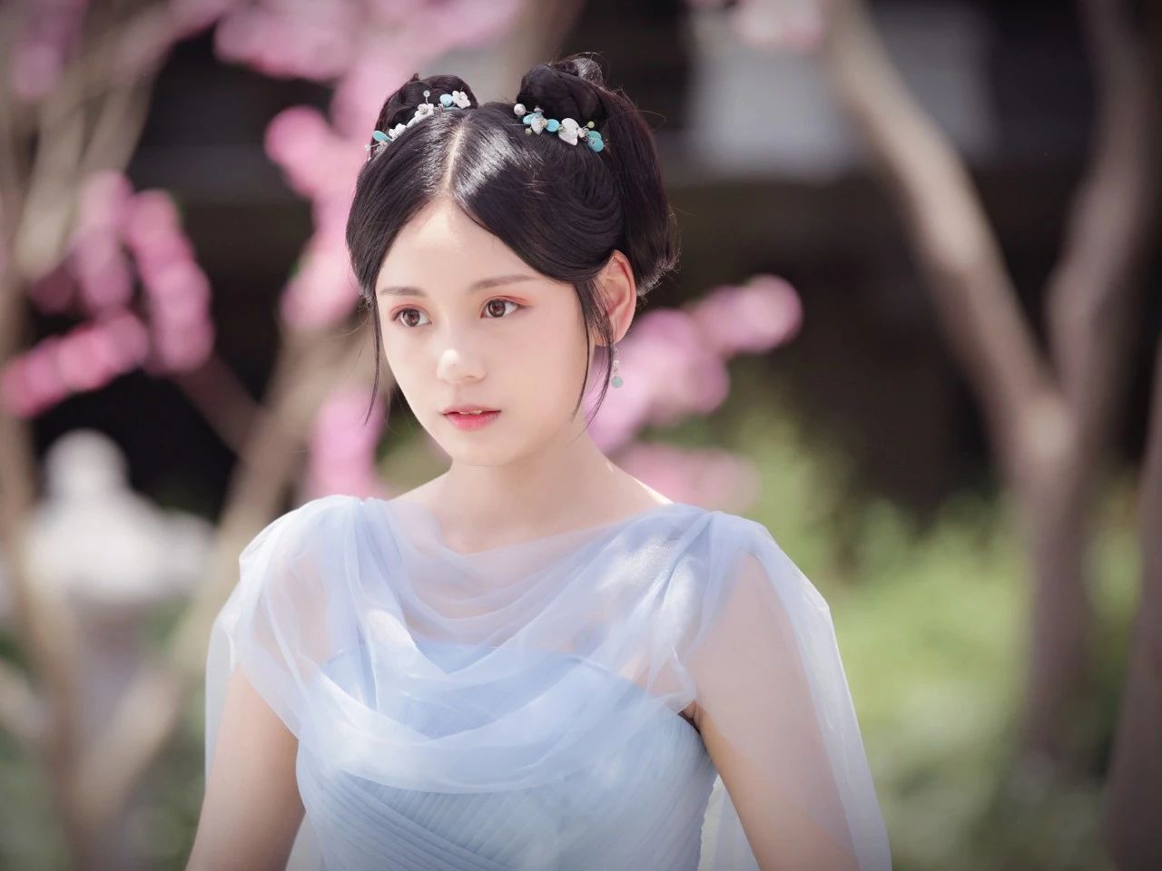 原创除了少女感还有好演技小女上房揭瓦里的王子彤值得