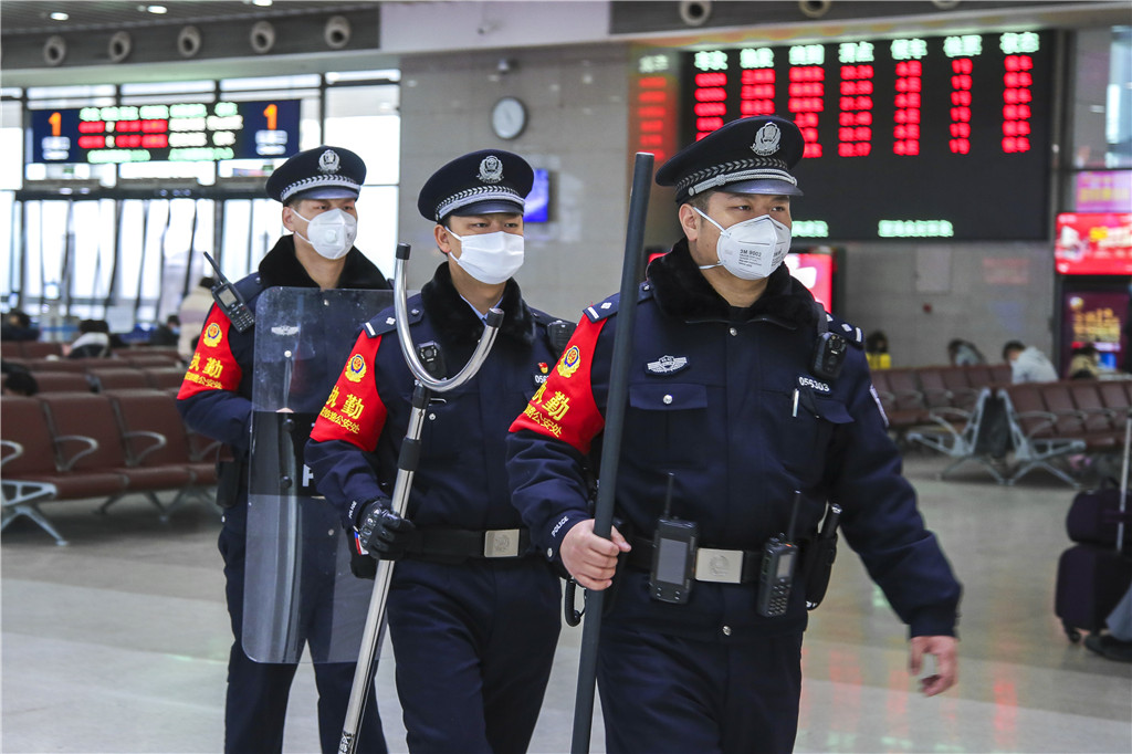 洛陽鐵路公安全力協助防控疫情保障旅客運輸安全有序