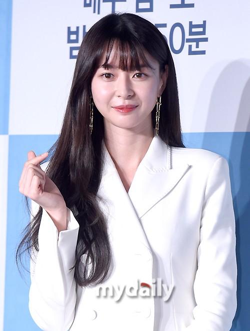 mdphoto韩国女艺人权娜拉出席新剧梨泰院class发布会