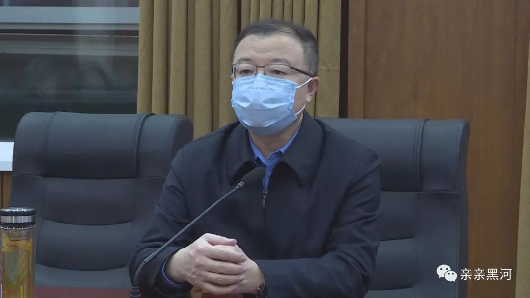 市领导张崇义,狄恒,陈晓杰,曹文兴,马丹,市政府秘书长徐晓军及指挥部