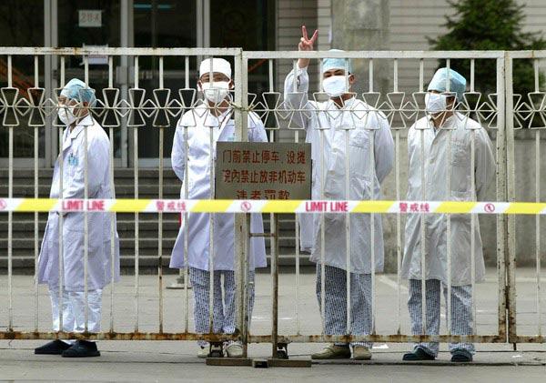 老照片2003年的那场非典