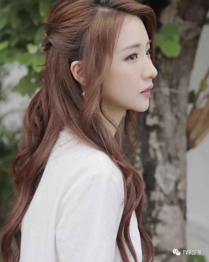 【曾是欺凌对象】事业人生蒸蒸日上 菊梓乔曾受欺压才懂坚强!