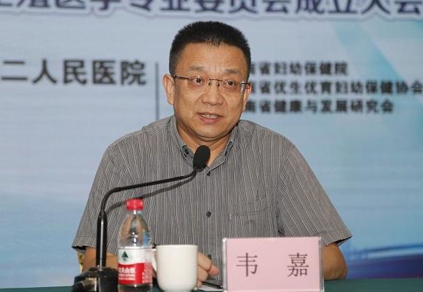 韦嘉 教授/主任医师,医学博士(传染病学),博士生导师 资料图