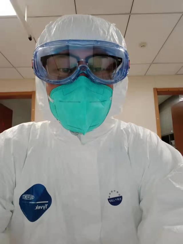 【前线战报3】陆远:"穿上防护服,儿子说我像宇航员叔叔一样帅!