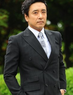 金承佑演情定大饭店走红 演技不输裴勇俊 甩掉李美妍搭上金南珠?