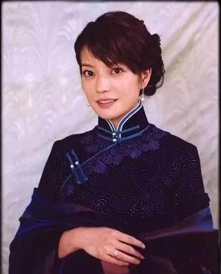 99张明星旗袍照太罕见看完舒服死了