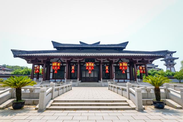 走进这里就会发现,其实除了《三国演义》这部电视剧,还有《大明宫词》