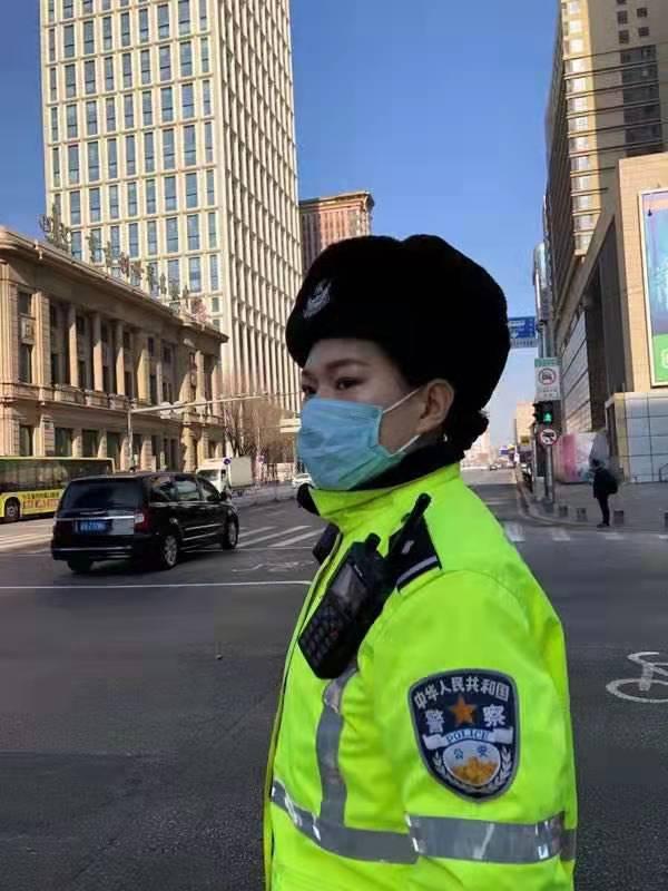 沈阳最美女警图片