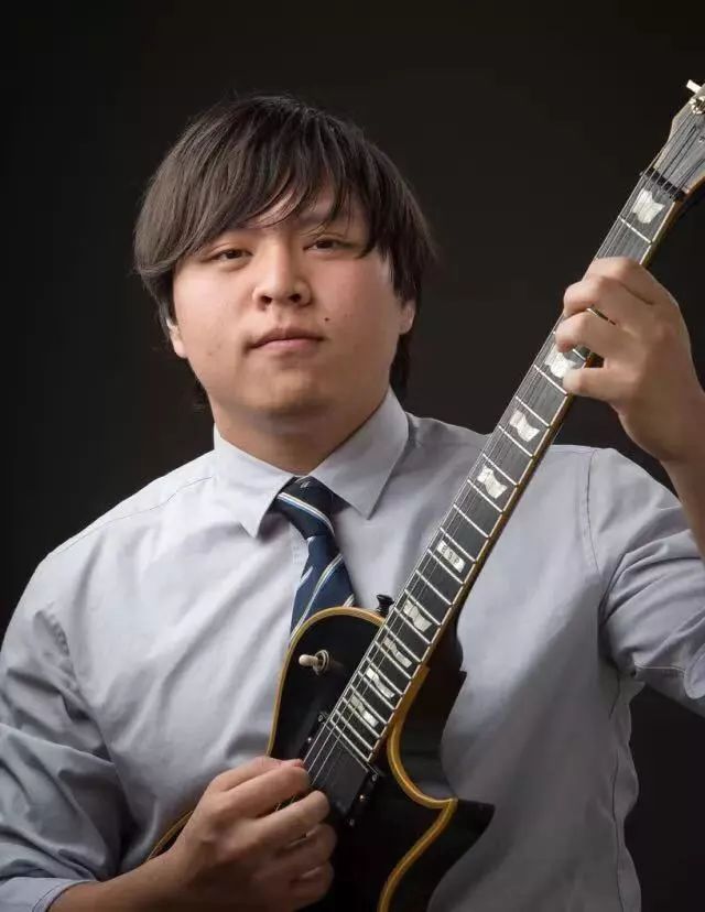 侯岳希电吉他来自广东深圳的葫芦娃乐队吉他手instagra