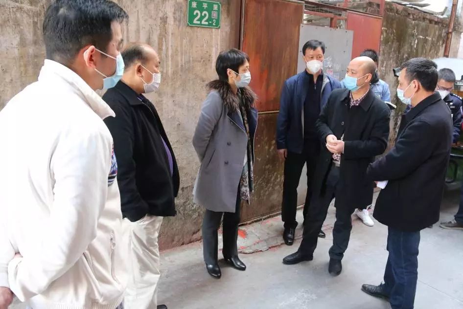 番禺区副区长一行到石碁镇检查督导疫情防控工作