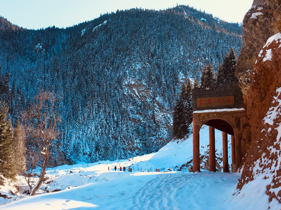 吉木萨尔旅游攻略车师古道在户外圈可是圣地还可以撸狼