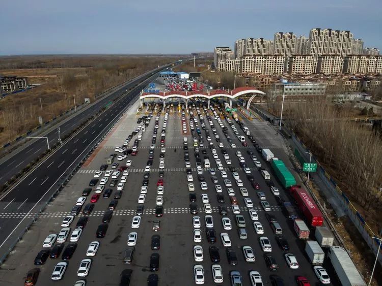 最新!公路进京需测温,返京旅客请预留时间,错峰出行(组图)