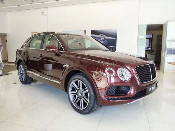 2019款宾利添越外观典雅庄重配置完美