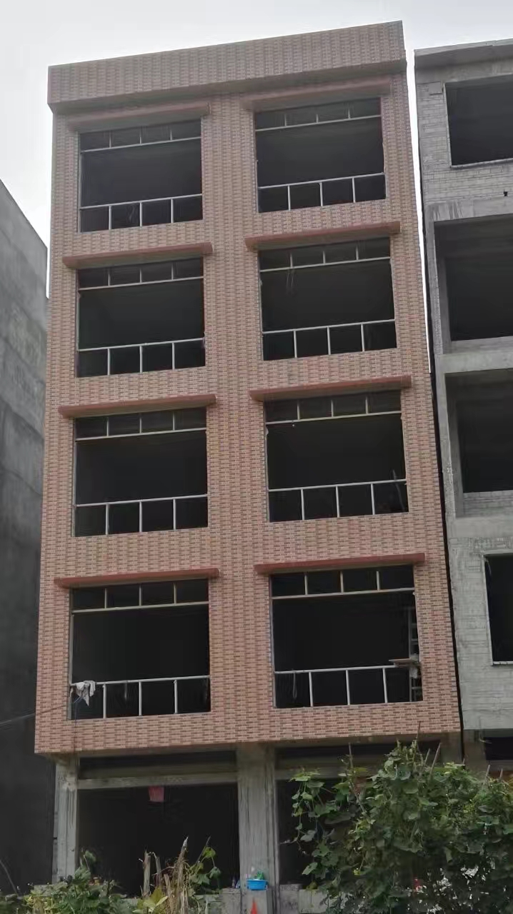 五层楼刚建好,歪子,倾斜了15公分,拆了重建?_基础