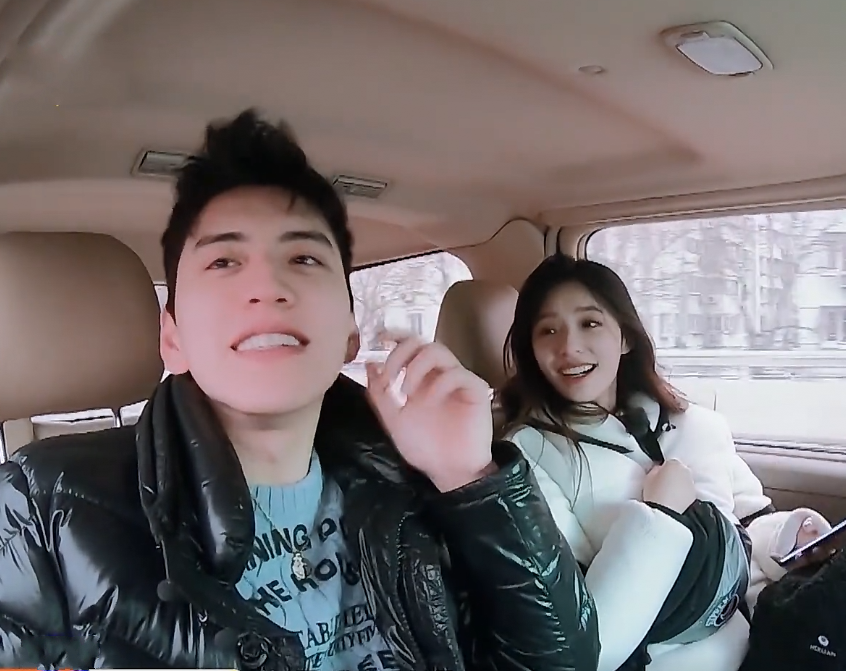 原创 林允和王大陆下雪天约会,听到大陆节目中介绍林允身份,愣住了