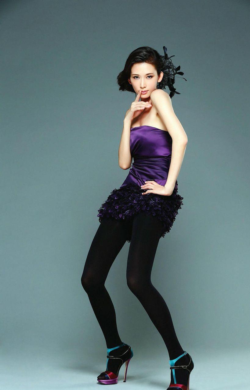 林志玲最全裤袜写真高清系列二,5种不同类型的黑色丝袜