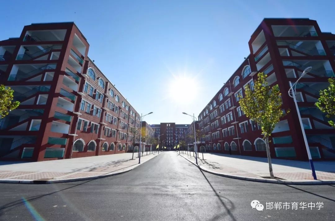 用爱致敬白衣战士用心关爱祖国未来育华中学南校区抗击疫情工作纪实