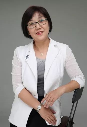 心理咨询师洪颖疫情下的阅读1人类与病毒战斗从未停止