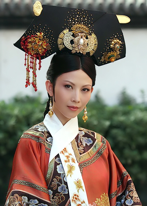 甄嬛传姜总管被皇后收买破坏甄嬛吉服却不料丢了性命