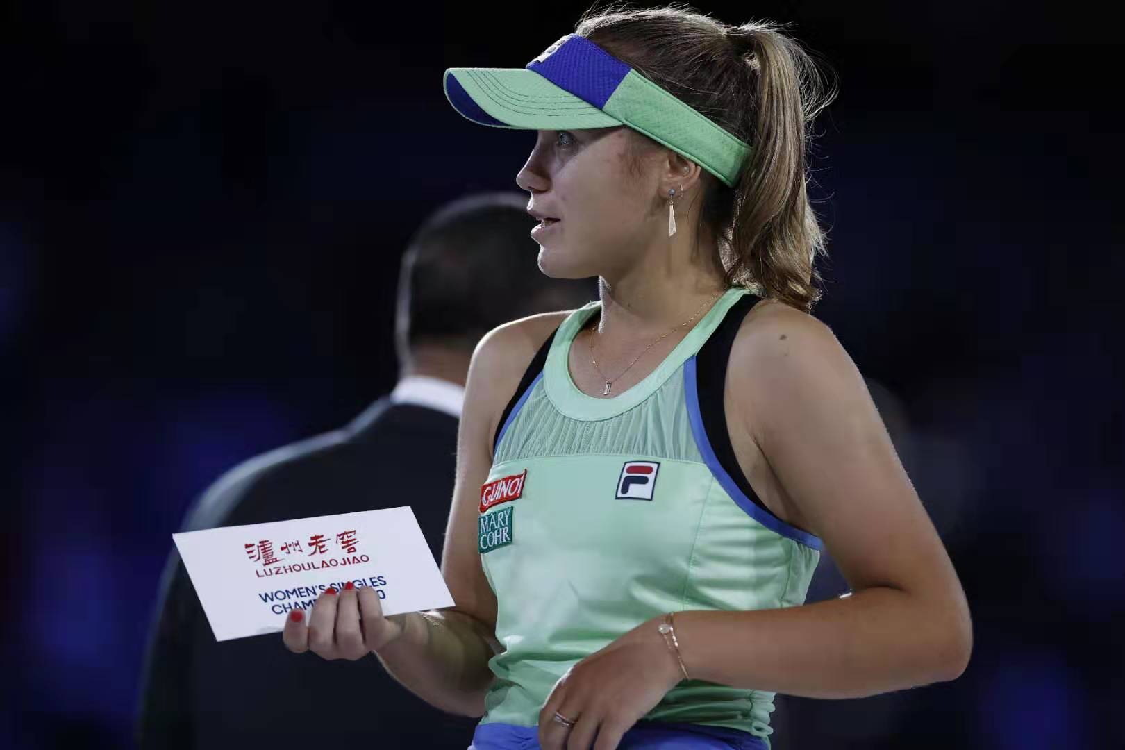 科宁一黑到底逆转战胜穆古鲁扎首进大满贯决赛就夺得冠军