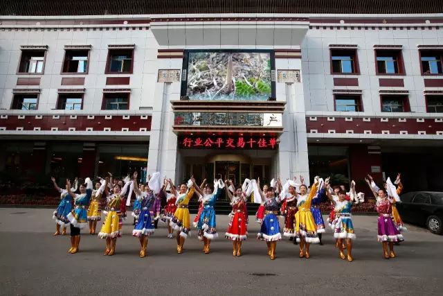 同時京東,天貓均有旗艦店,三江源牌冬蟲夏草也曾先後被評為