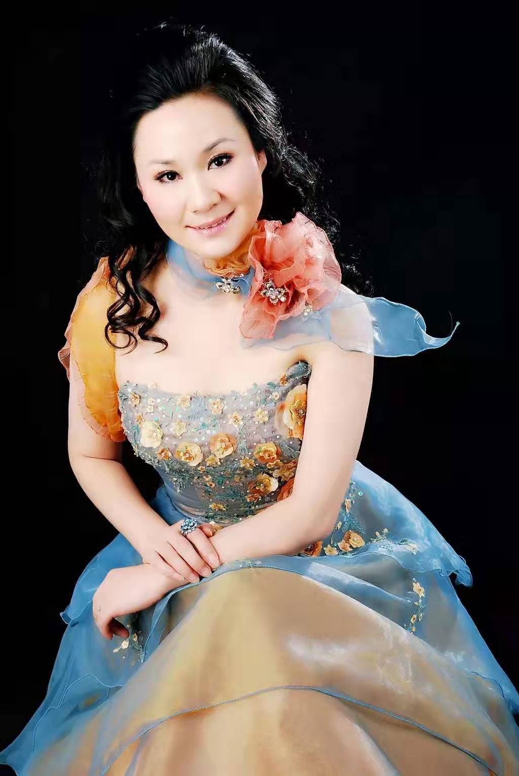 总有一些爱壮美山河谨以此歌献给抗疫一线的英雄们