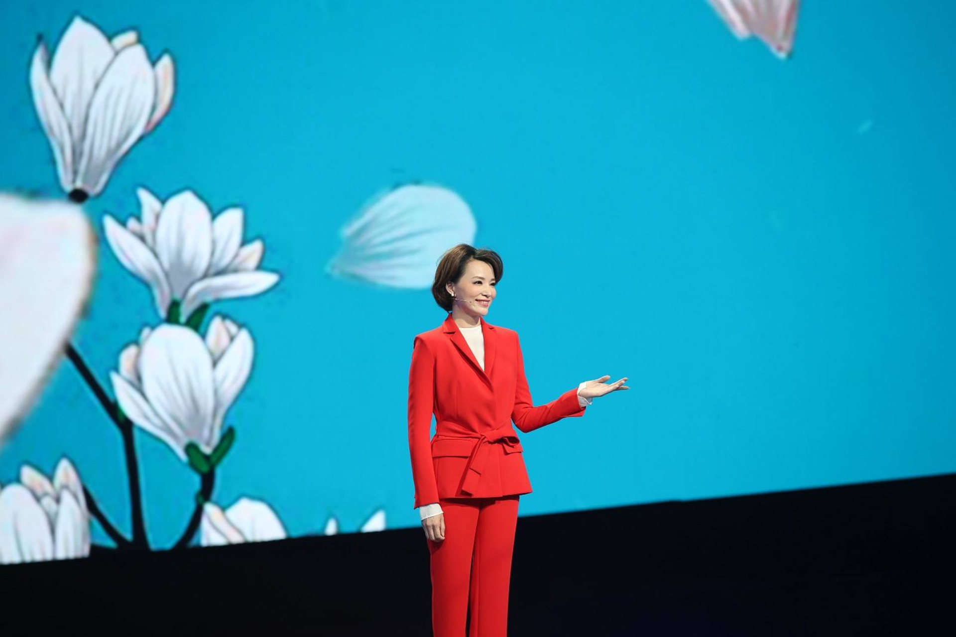 董卿不主持中国诗词大会网友曝真实原因