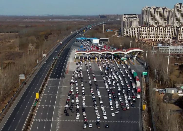 固安进京检查站拥堵严重 返京旅客建议错峰出行_大广高速