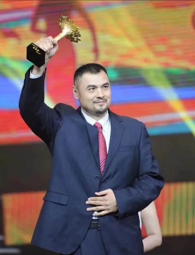 姚明再发威!"cba钉子户"阿的江卸任主教练,职位也被撤销