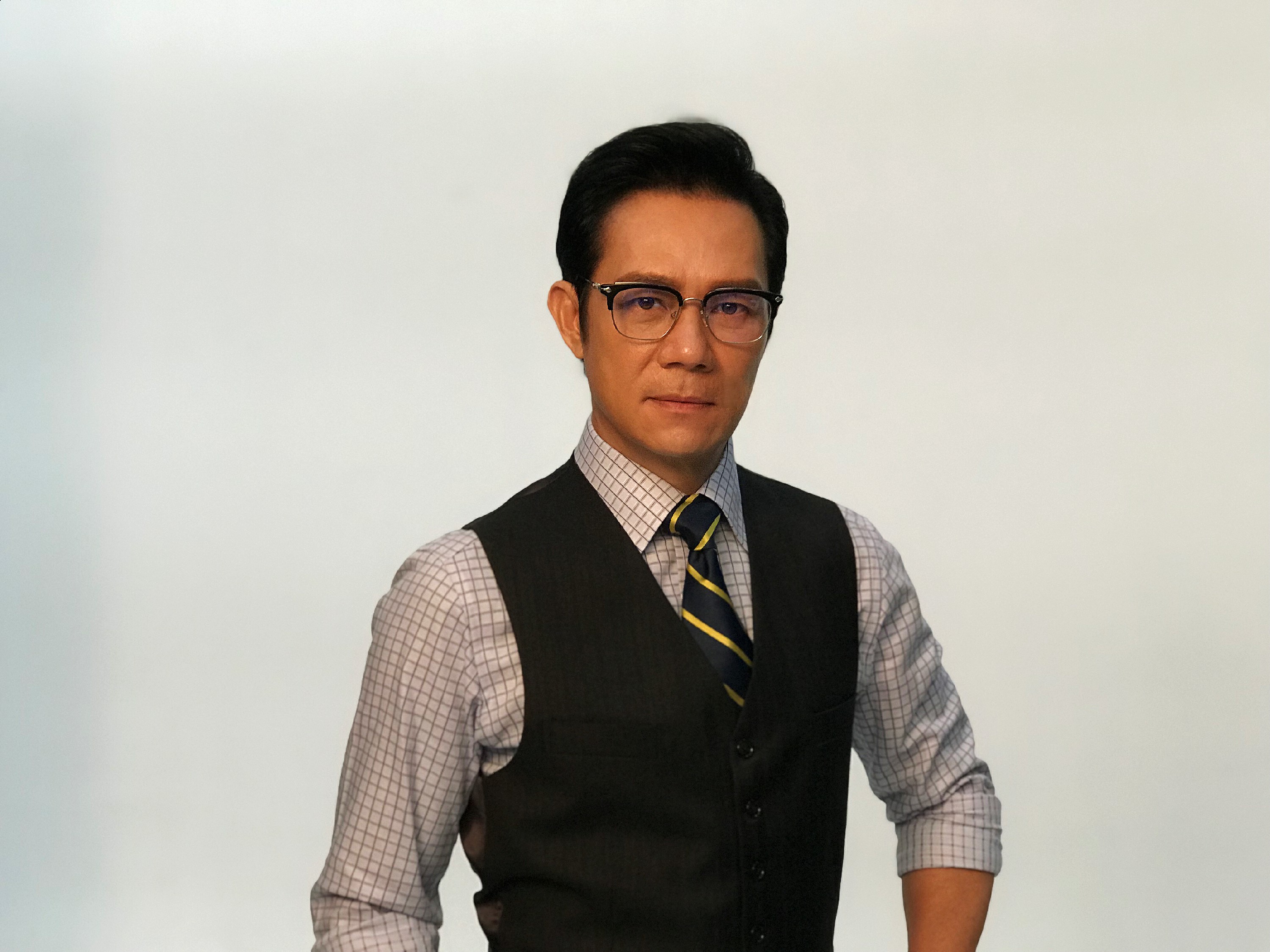 1月网络剧新媒体热播榜出炉张兆辉黄金有罪收视力压蓬莱间