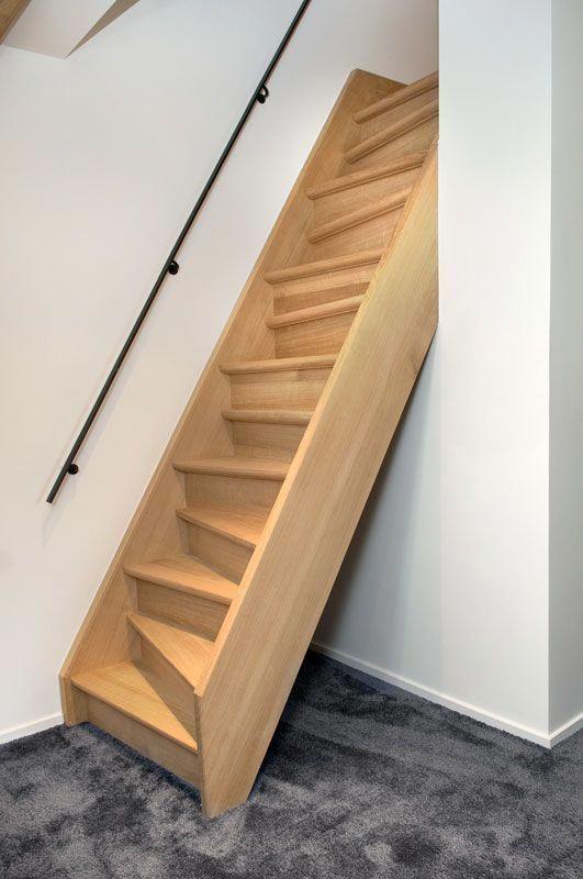 这样的楼梯装家里足够抢眼踏步台阶左右交错上下楼都省力多了