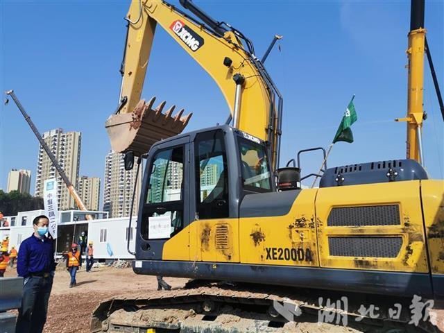 火神山挖掘机天团是一支硬核团队