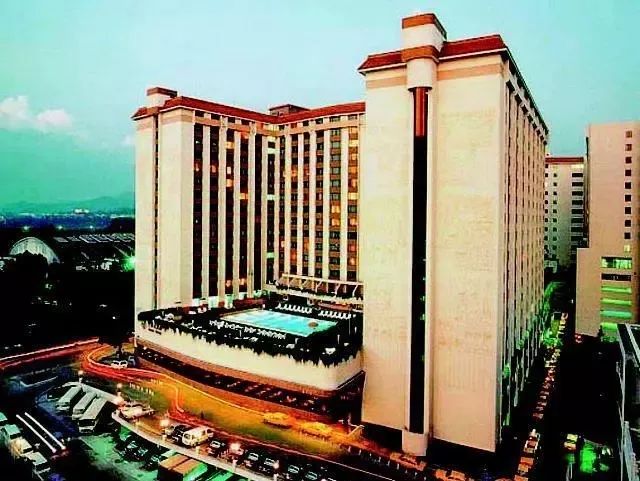 中国大酒店1980年代初著名设计师贝聿铭绘制的花园酒店外形设计草图