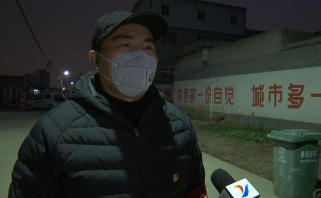 李楼行政村党支部书记李耀红说:"病毒无情人有情