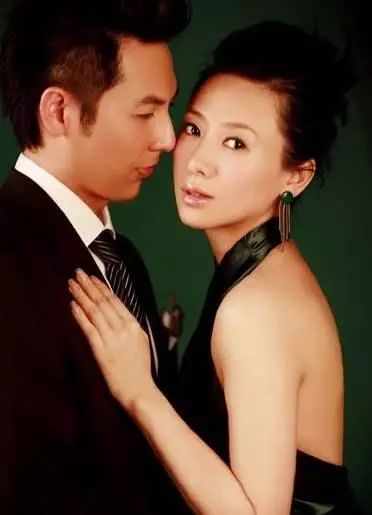 她为了事业和家人断绝关系,结了两次婚,如今51岁风采依旧