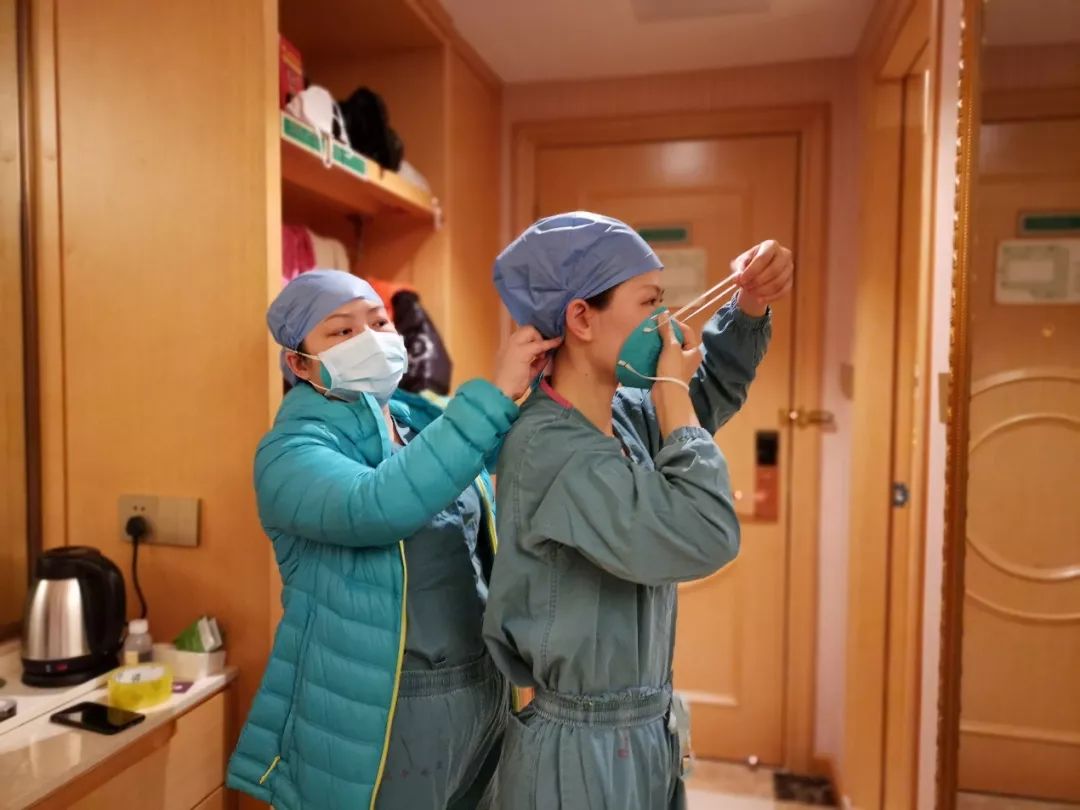 呼吸内科黄林洁副教授,重症医学科内科icu(南院区)主任王吉文副教授