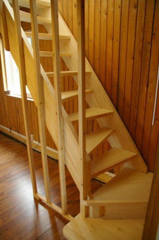 这样的楼梯装家里足够抢眼踏步台阶左右交错上下楼都省力多了