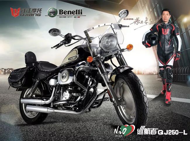 不过,"李连杰接班人"算逑,人家重庆巴山摩托直接把李连杰本杰找来做