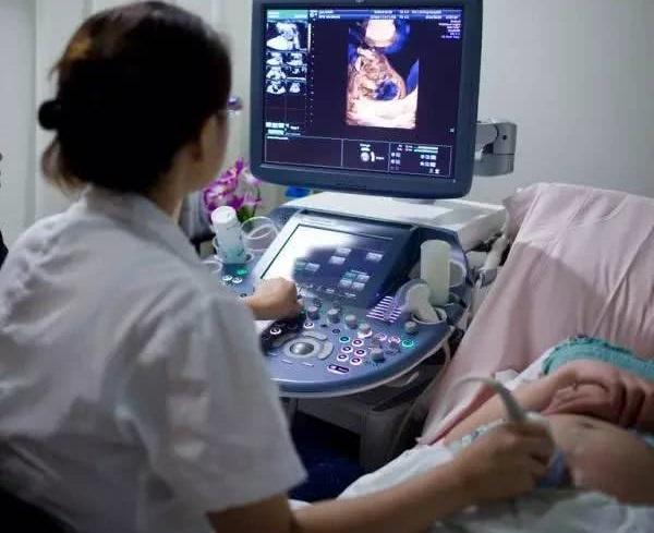 原创7个月宝宝胎动频繁这是正常现象吗孕妈可以数胎动记录下来