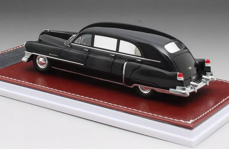 ambulance 1951gim032a ╟ cadillac superior landaulet hearse