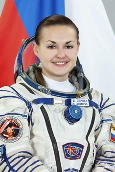 比如,俄罗斯女宇航员叶琳娜61谢罗娃,就曾经与美国男宇航员共同前往
