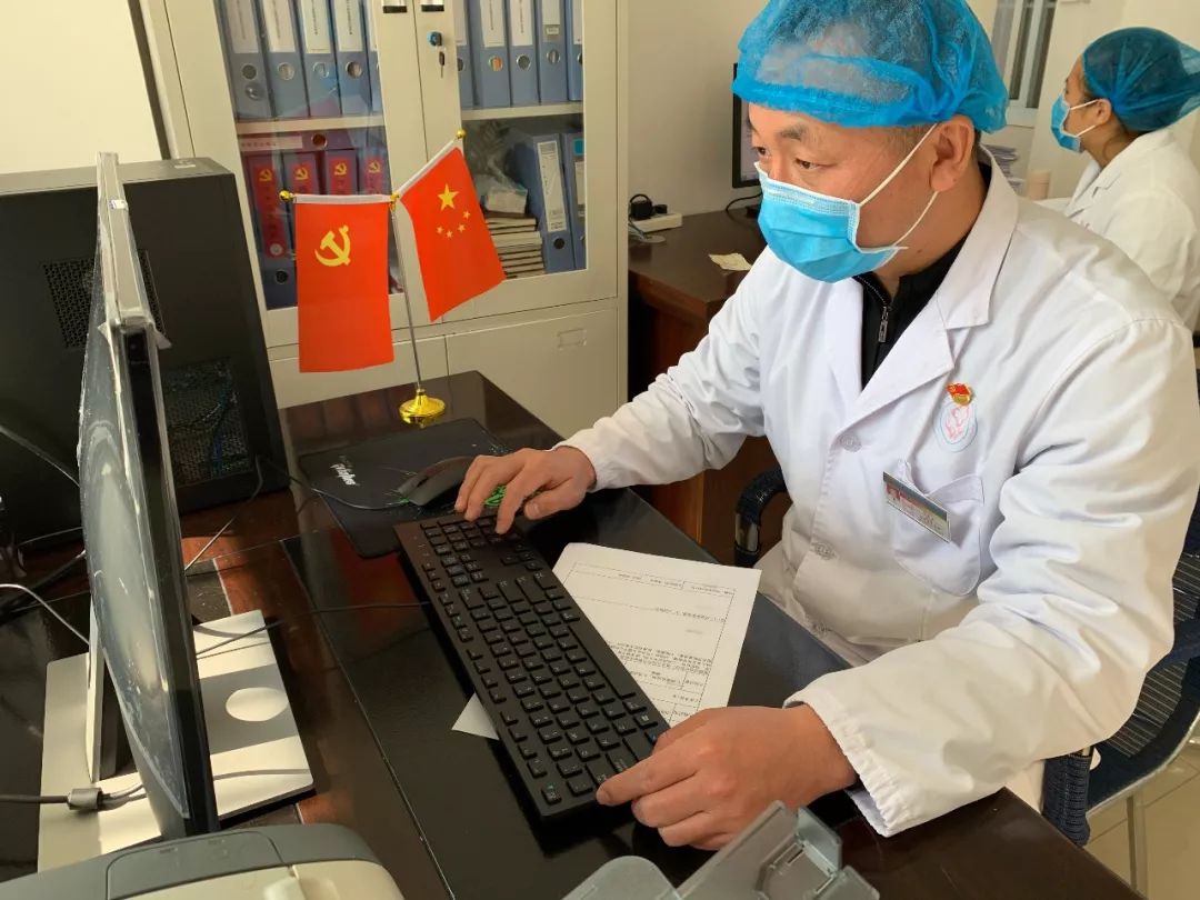 县医院党员冲锋在前坚守抗疫第一线