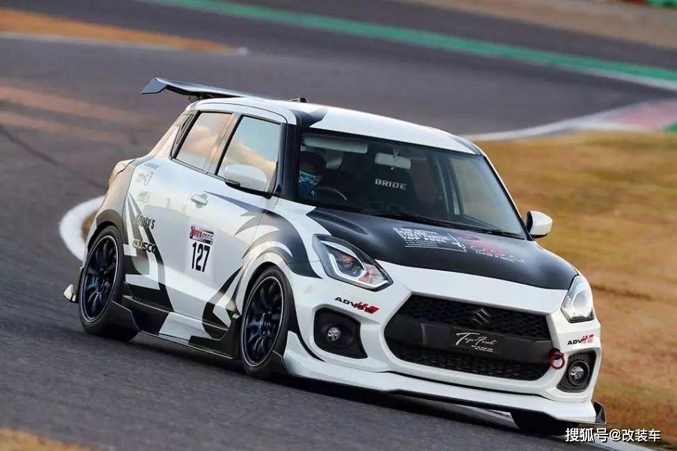 虽然国内买不到,但这辆铃木速翼特改起来是真香.