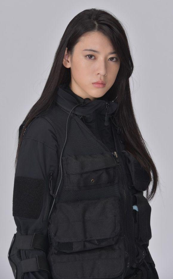 原创周杰伦mv女主角自曝高中时还与父亲共浴称父亲是自己理想型